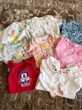 Gymboree Pink Floral & White Baby Onesie bundle 8 pieces 3-6 months